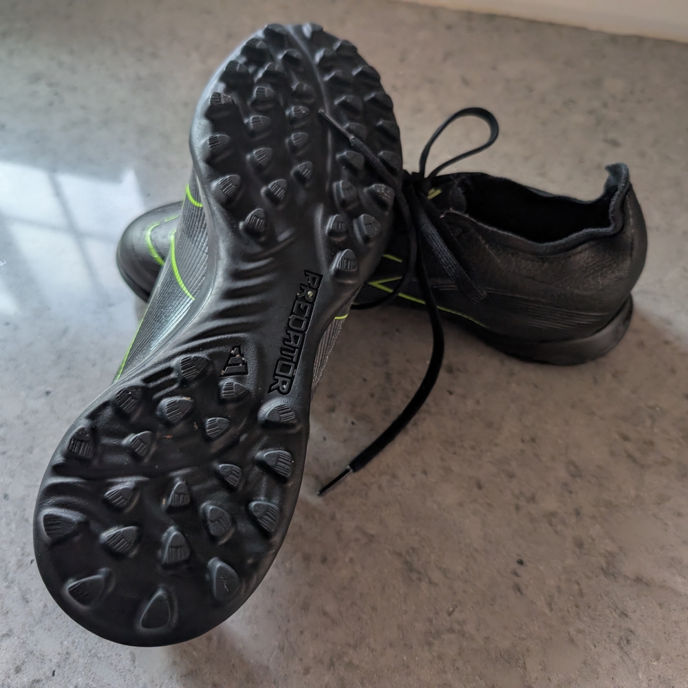 Adidas Predator Men's Black & Neon Green Soccer Cleats - Size 8 - Picture 4 of 7